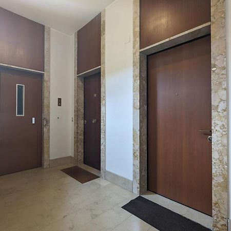 Big House-Private Parking-12" Walk From The Arena Apartment Verona Ngoại thất bức ảnh