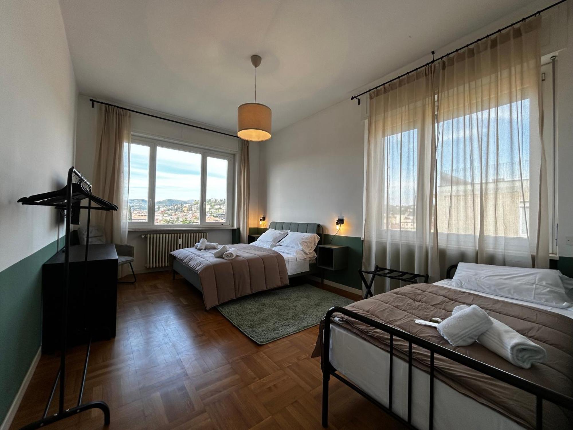 Big House-Private Parking-12" Walk From The Arena Apartment Verona Ngoại thất bức ảnh