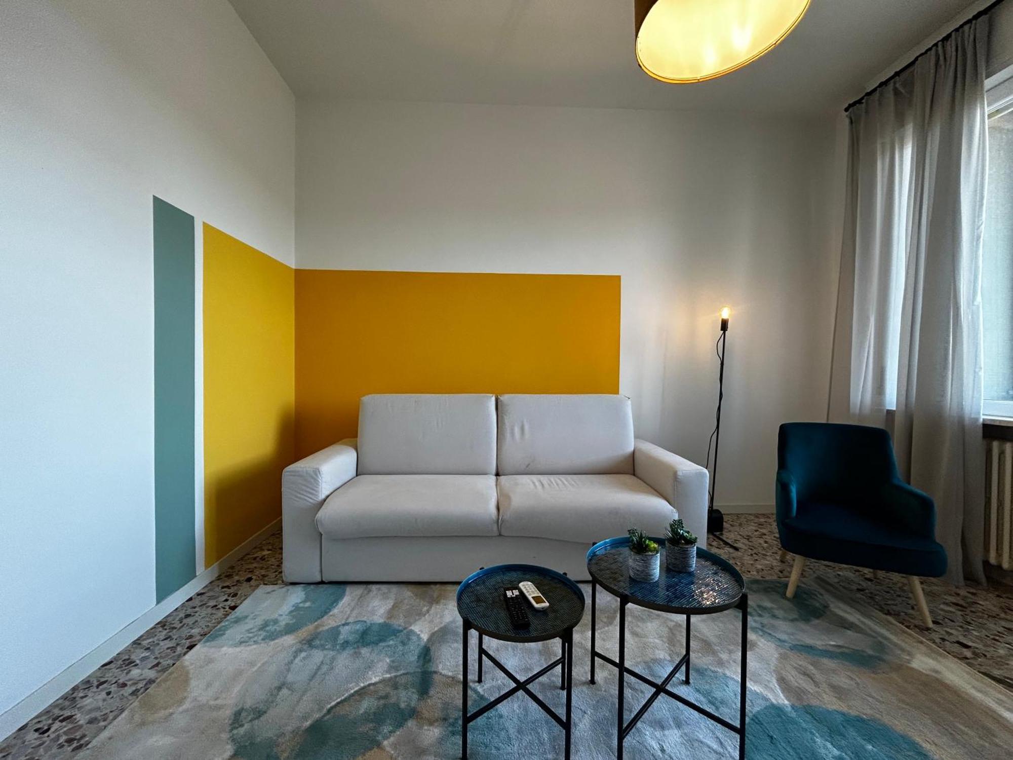 Big House-Private Parking-12" Walk From The Arena Apartment Verona Ngoại thất bức ảnh